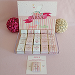 Kartlı Bebek Çikolatası - Gold Swan Konsept - Pleksi Kutu